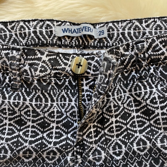 Boho shorts, size 29. Stretchy and comfortable. - Picture 6 of 6